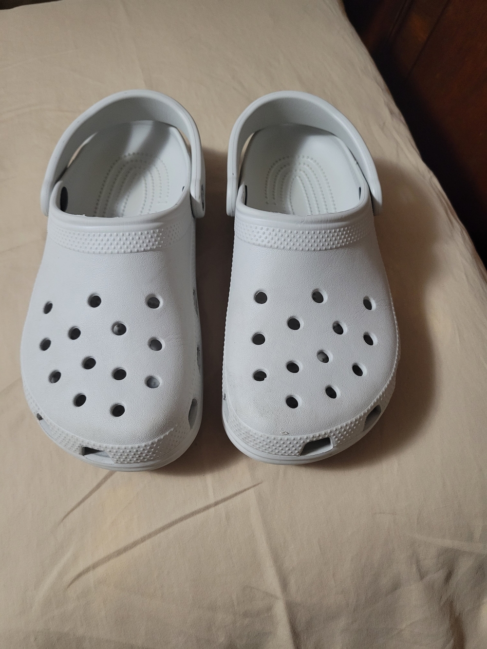 Crocs (Grey) Womens 6
